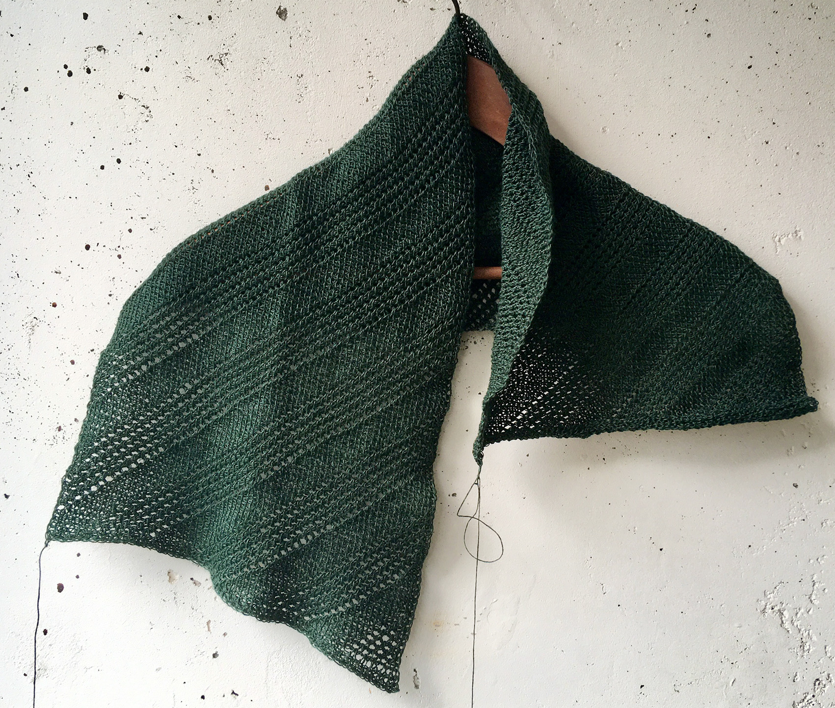 Skjerf som hakkes i Isager Trio